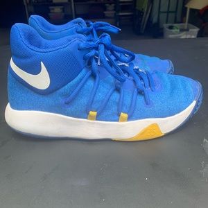 Nike KD basketball shoes